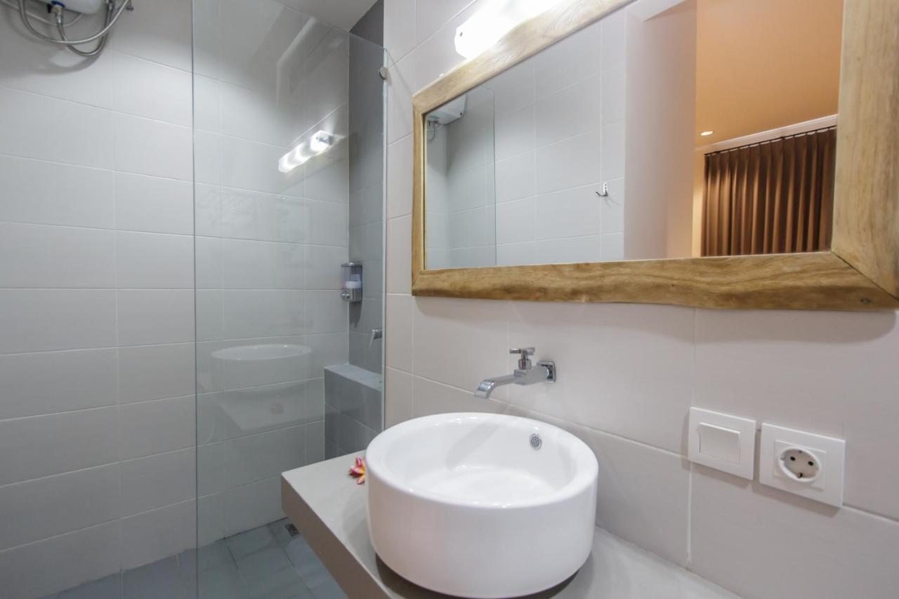 The Jero 18 Kuta Guest House Exterior foto